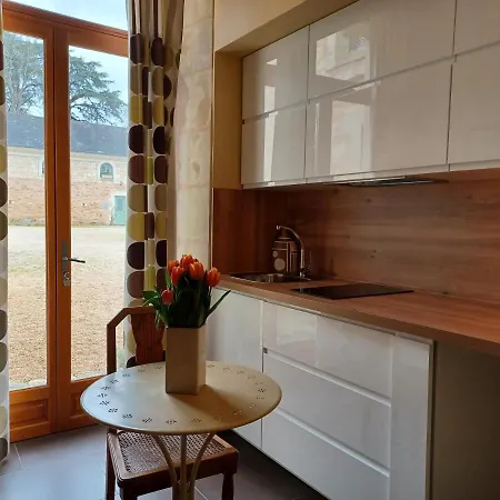 Couette-café Logis De La Pichonnière 3*